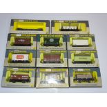 OO Gauge Model Railways: A mixed group of WRENN wagons as lotted - VG in G/VG boxes (11)