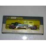 OO Gauge Model Railways: WRENN Model Railways A W4652P Auto Distributors Low Mac wagon with car