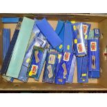 OO Gauge Model Railways: A tray of HORNBY DUBLO 3-rail track and accessories - G in F/G boxes (Q)
