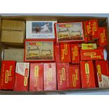 OO Gauge Model Railways: A tray containing a very large quantity of TRI-ANG overhead catenary