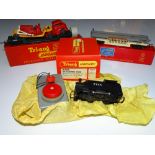 OO Gauge Model Railways: A group of rarer TRI-ANG wagons and accessories to include an R237