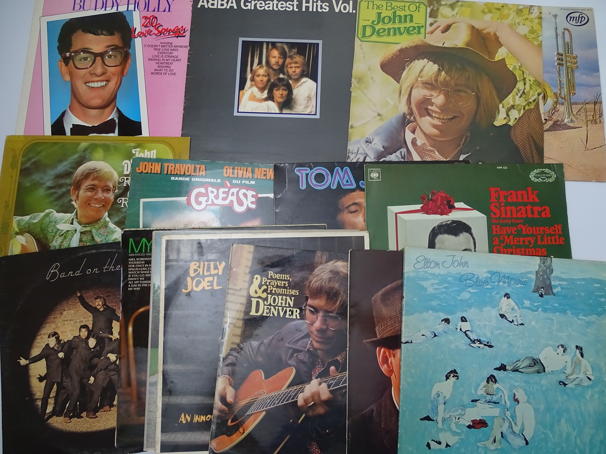 VINYL: A group of vinyl LPs and album records - To include: JOHN DENVER; TOM JONES; FRANK SINATRA;