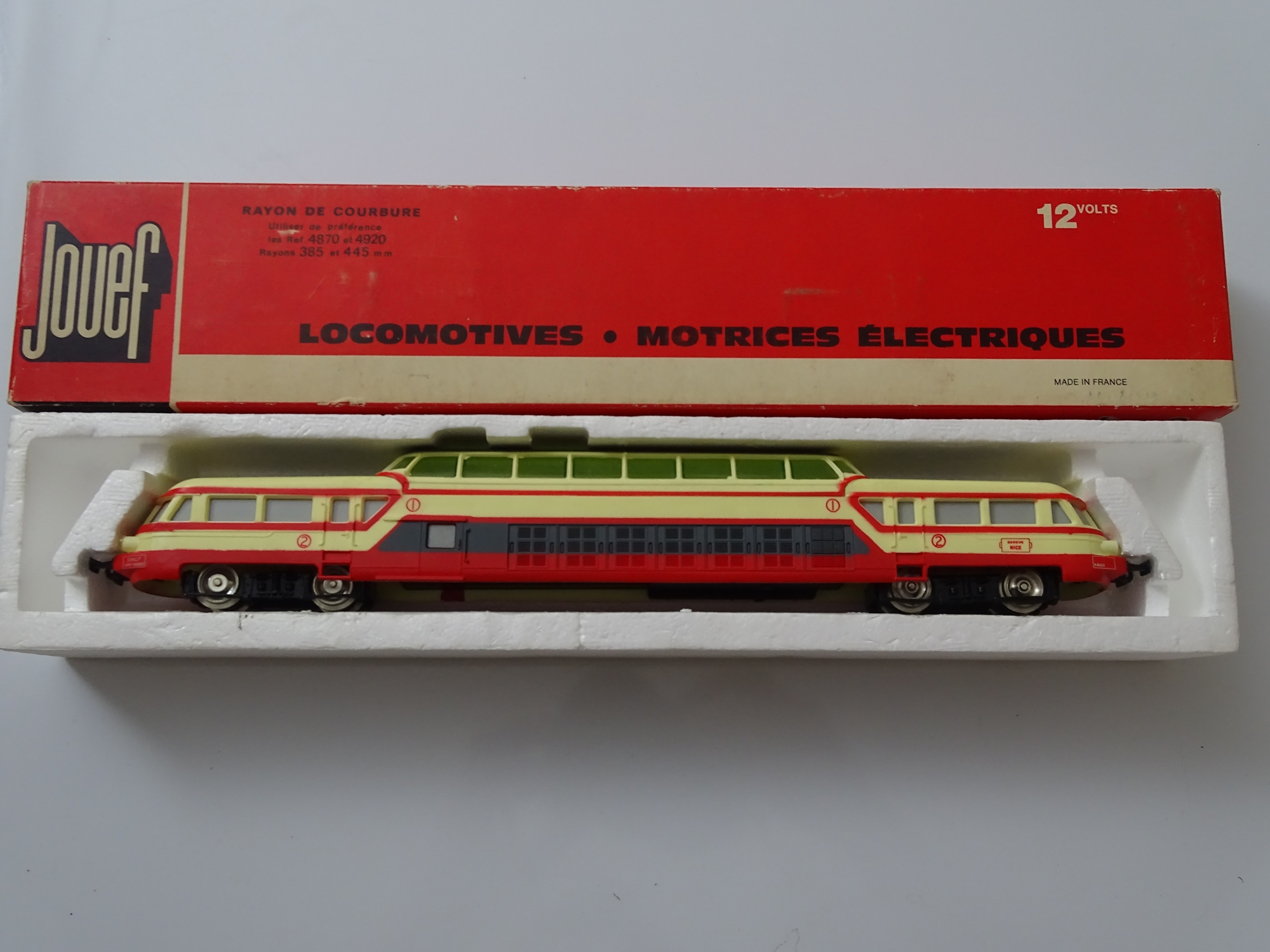HO GAUGE MODEL RAILWAYS: A JOEUF French Outline Autorail Panoramique Railcar - G/VG in G box