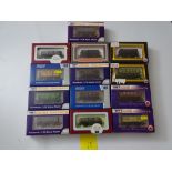 OO GAUGE MODEL RAILWAYS: A mixed group of DAPOL wagons as lotted - VG/E in G/VG boxes (13) #15