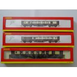 OO GAUGE MODEL RAILWAYS: A trio of HORNBY Super Detail Pullman coaches as lotted - VG in G boxes (