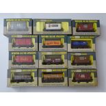OO GAUGE MODEL RAILWAYS: A mixed group of WRENN wagons as lotted - VG/E in G/VG boxes (12) #22