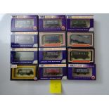 OO GAUGE MODEL RAILWAYS: A mixed group of DAPOL wagons as lotted - VG/E in G/VG boxes (12) #5