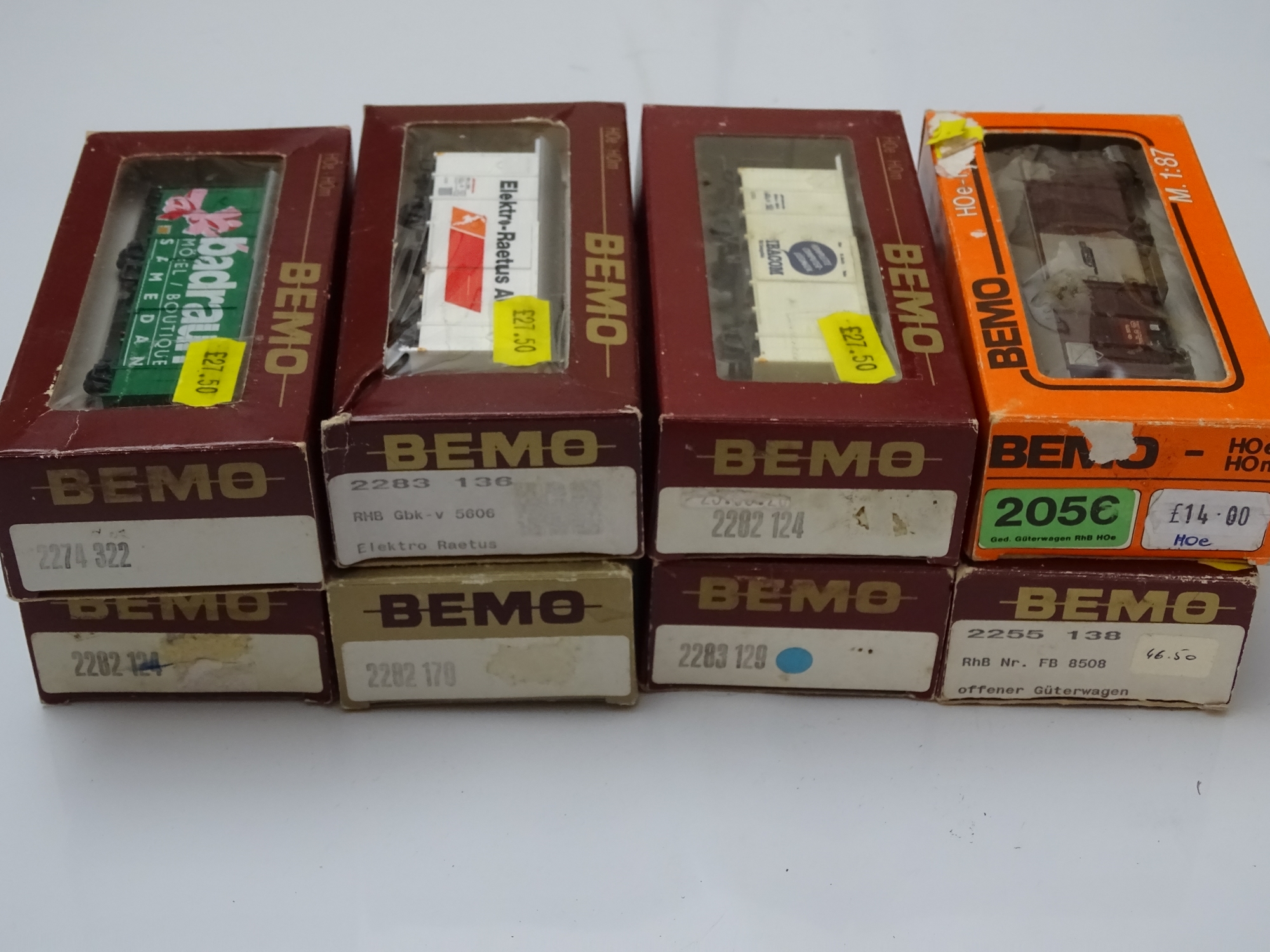 HOm GAUGE MODEL RAILWAYS: A group of BEMO HOm mixed wagons in various liveries - G/VG in G boxes ( - Image 2 of 2