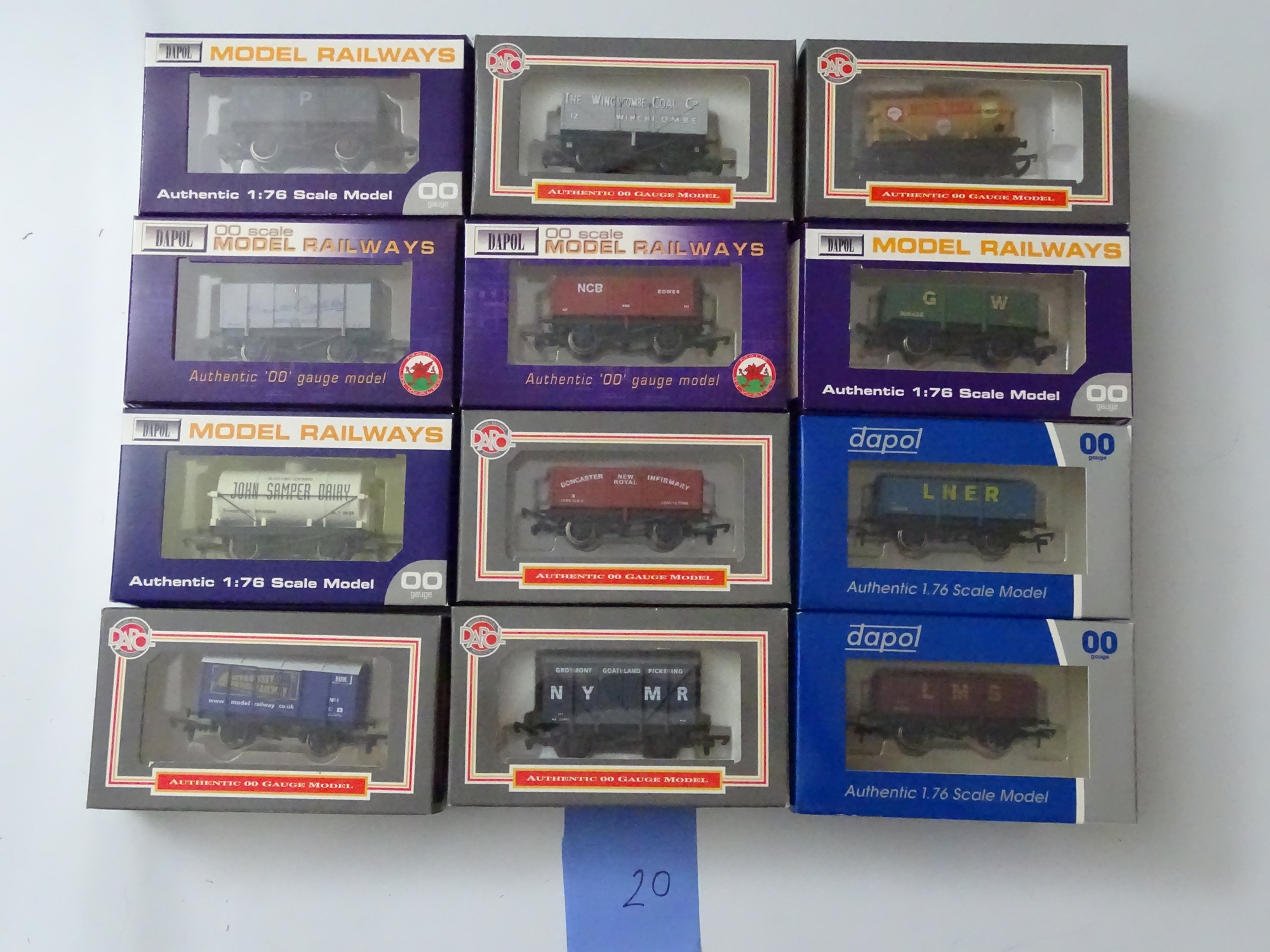 OO GAUGE MODEL RAILWAYS: A mixed group of DAPOL wagons as lotted - VG/E in G/VG boxes (12) #20