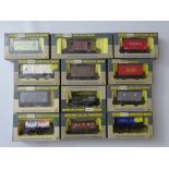 OO GAUGE MODEL RAILWAYS: A mixed group of WRENN wagons as lotted - VG/E in G/VG boxes (12) #17