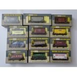 OO GAUGE MODEL RAILWAYS: A mixed group of WRENN wagons as lotted - VG/E in G/VG boxes (12) #23