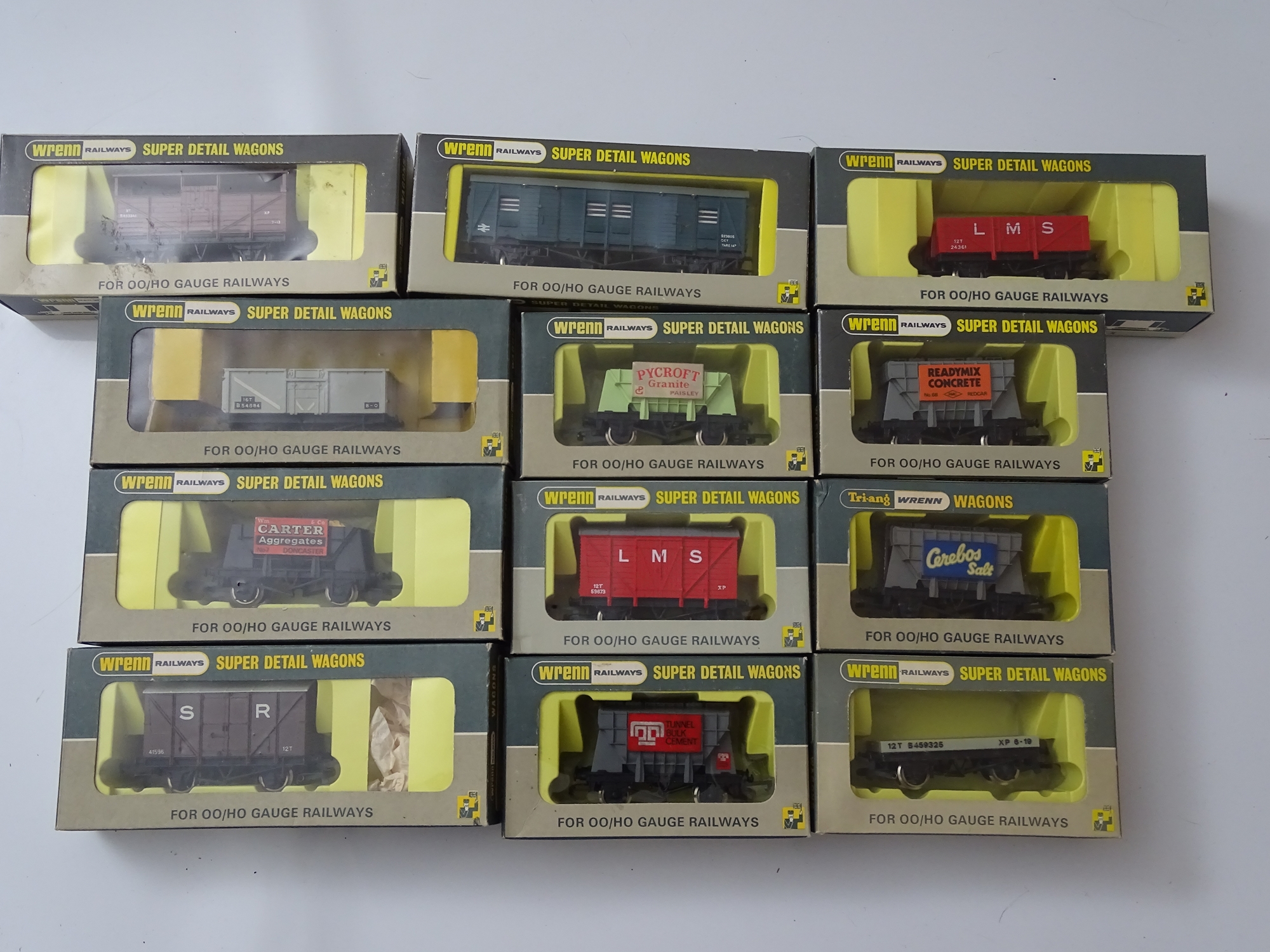 OO GAUGE MODEL RAILWAYS: A mixed group of WRENN wagons as lotted - VG/E in G/VG boxes (12) #28