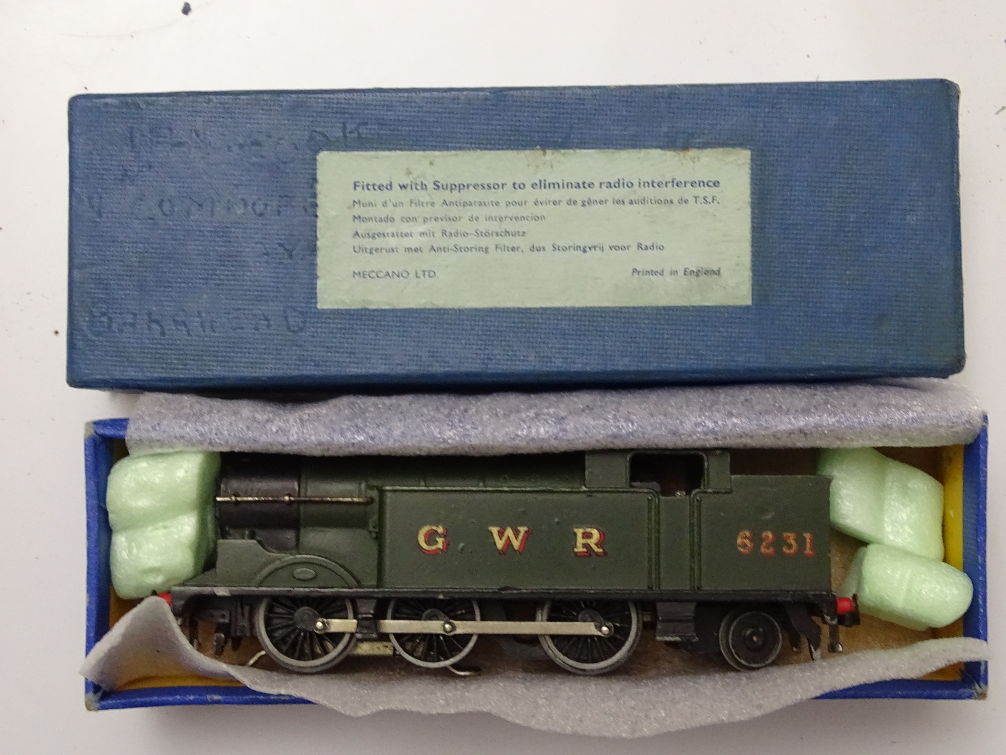 OO GAUGE MODEL RAILWAYS: A rare HORNBY DUBLO Class N2 steam tank locomotive: 3-rail, in GWR Green - Bild 5 aus 5