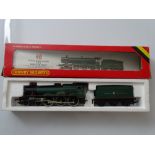 OO GAUGE MODEL RAILWAYS: A HORNBY R761 Hall Class steam locomotive in GWR green livery 'Kneller