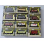 OO GAUGE MODEL RAILWAYS: A mixed group of WRENN wagons as lotted - VG/E in G/VG boxes (12) #25