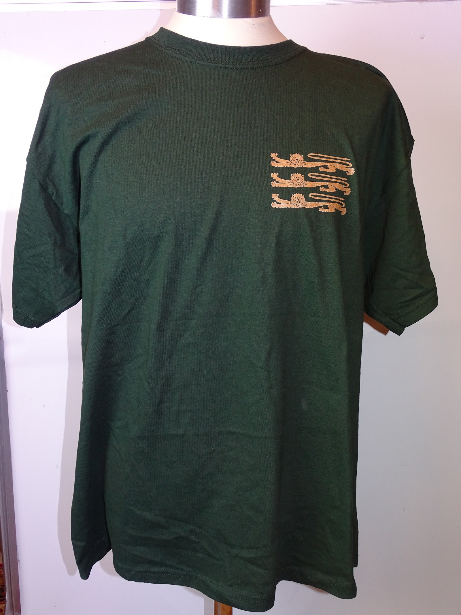 ROBIN HOOD 2009: - Film / Production Crew Issued Clothing: - A pair of XL, stunt crew T-Shirts - one