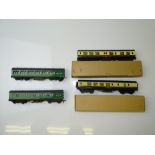 OO GAUGE MODEL RAILWAYS: A group of SR and GWR coaches by EXLEY - GWR coaches are boxed / part boxed