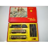 OO GAUGE MODEL RAILWAYS: A TRI-ANG RAILWAYS RS.1 train set - G/VG in G/VG box