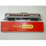 OO GAUGE MODEL RAILWAYS: A rare TRI-ANG R352A Budd diesel railcar in Transaustralia red/silver