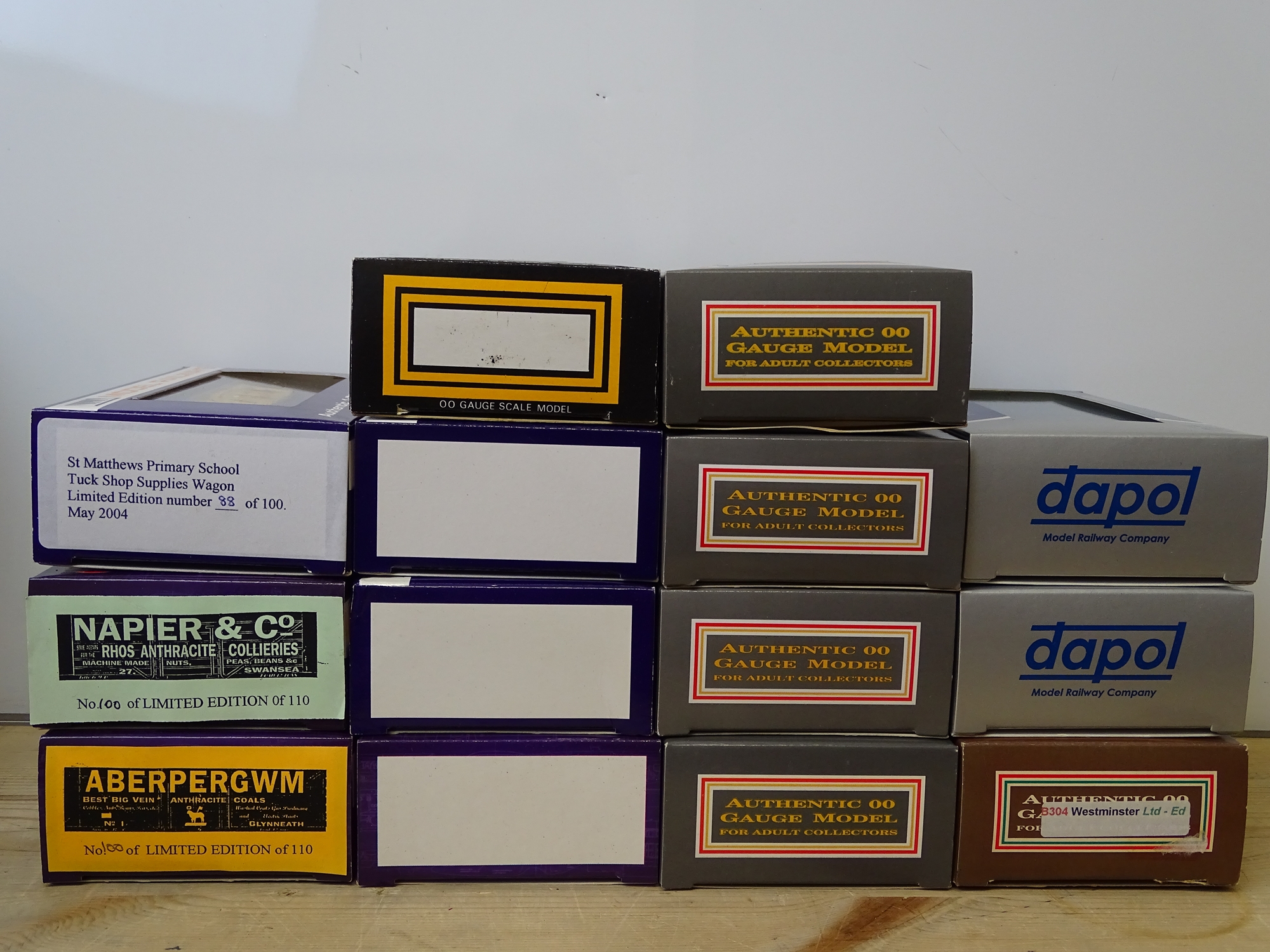 OO GAUGE MODEL RAILWAYS: A group of boxed DAPOL wagons - all limited editions as lotted - VG/E in - Image 2 of 2