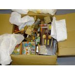 Z GAUGE MODEL RAILWAYS: A large removals box containing Z Gauge train sets, buildings, kits and