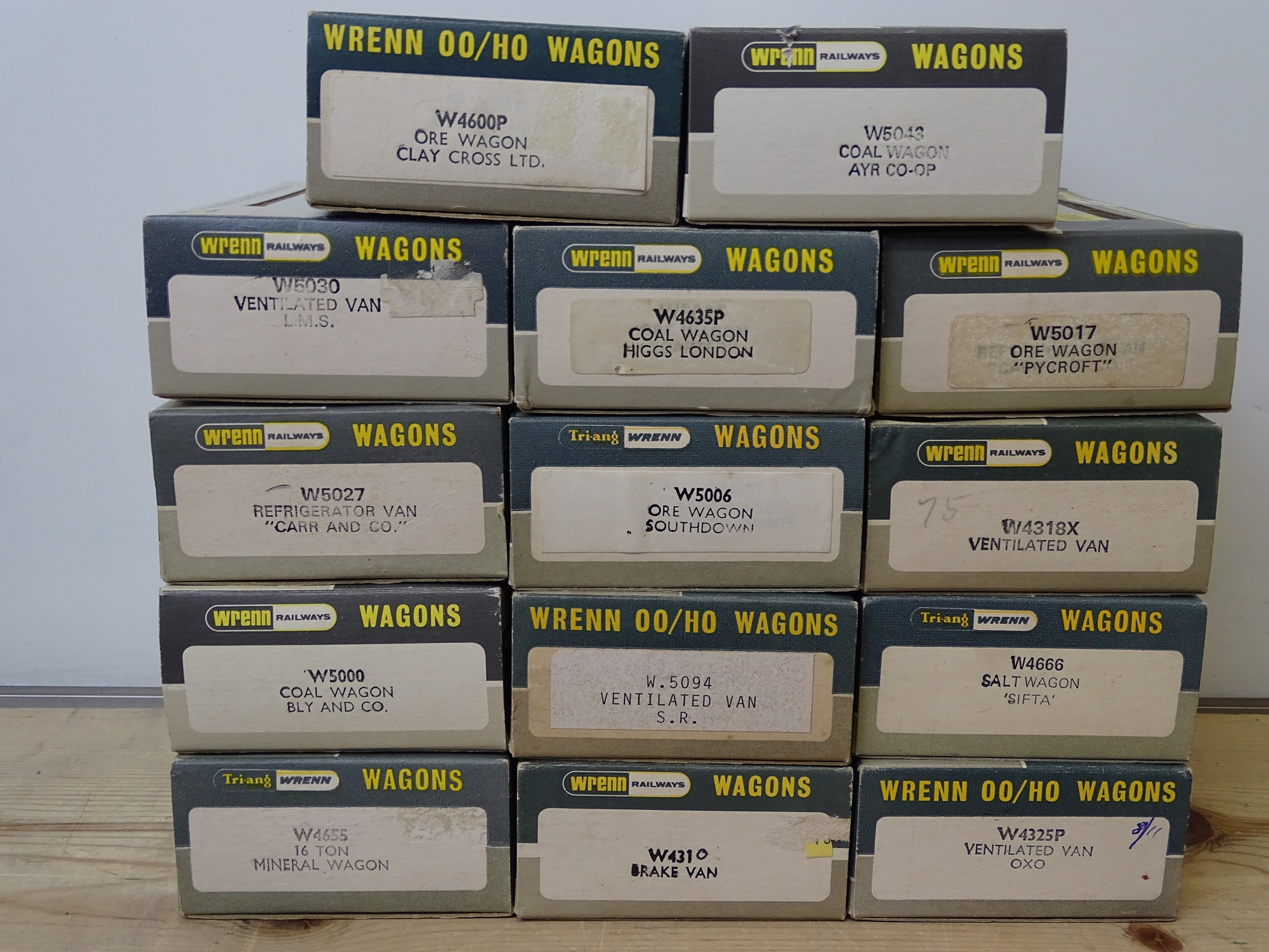 OO GAUGE MODEL RAILWAYS: A group of boxed WRENN wagons as lotted - VG/E in G/VG boxes (14) #11 - Image 2 of 2