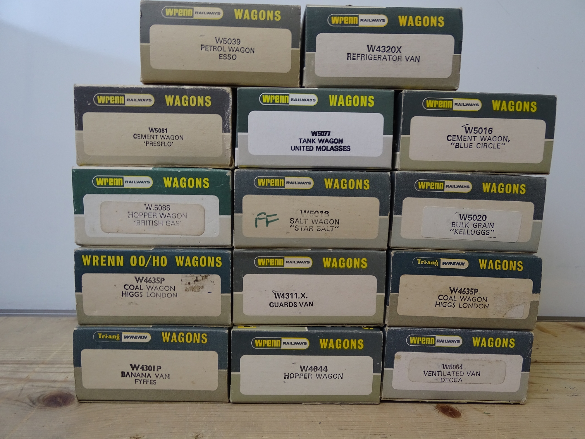 OO GAUGE MODEL RAILWAYS: A group of boxed WRENN wagons as lotted - VG/E in G/VG boxes (14) #9 - Image 2 of 2