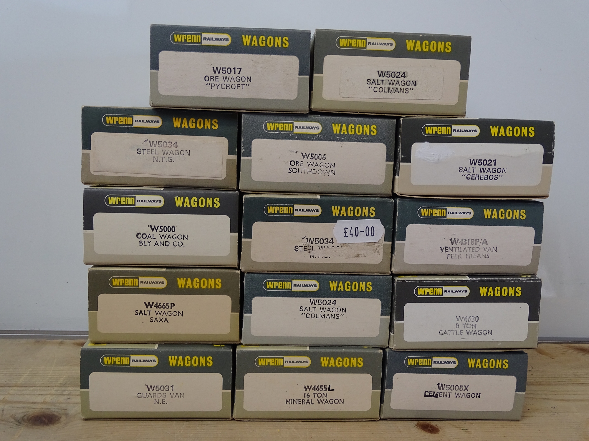 OO GAUGE MODEL RAILWAYS: A group of boxed WRENN wagons as lotted - VG/E in G/VG boxes (14) #15 - Image 2 of 2