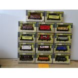 OO GAUGE MODEL RAILWAYS: A group of boxed WRENN wagons as lotted - VG/E in G/VG boxes (14) #14