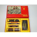 OO GAUGE MODEL RAILWAYS: A TRI-ANG RAILWAYS RS.5 Goods Train Set- G/VG in G/VG box