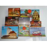 Z GAUGE MODEL RAILWAYS: A group of unbuilt plastic kits by MARKLIN, KIBRI, VOLMER etc - contents