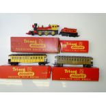 OO GAUGE MODEL RAILWAYS: A group of TRI-ANG Wild West style items to include a "Davy Crockett"