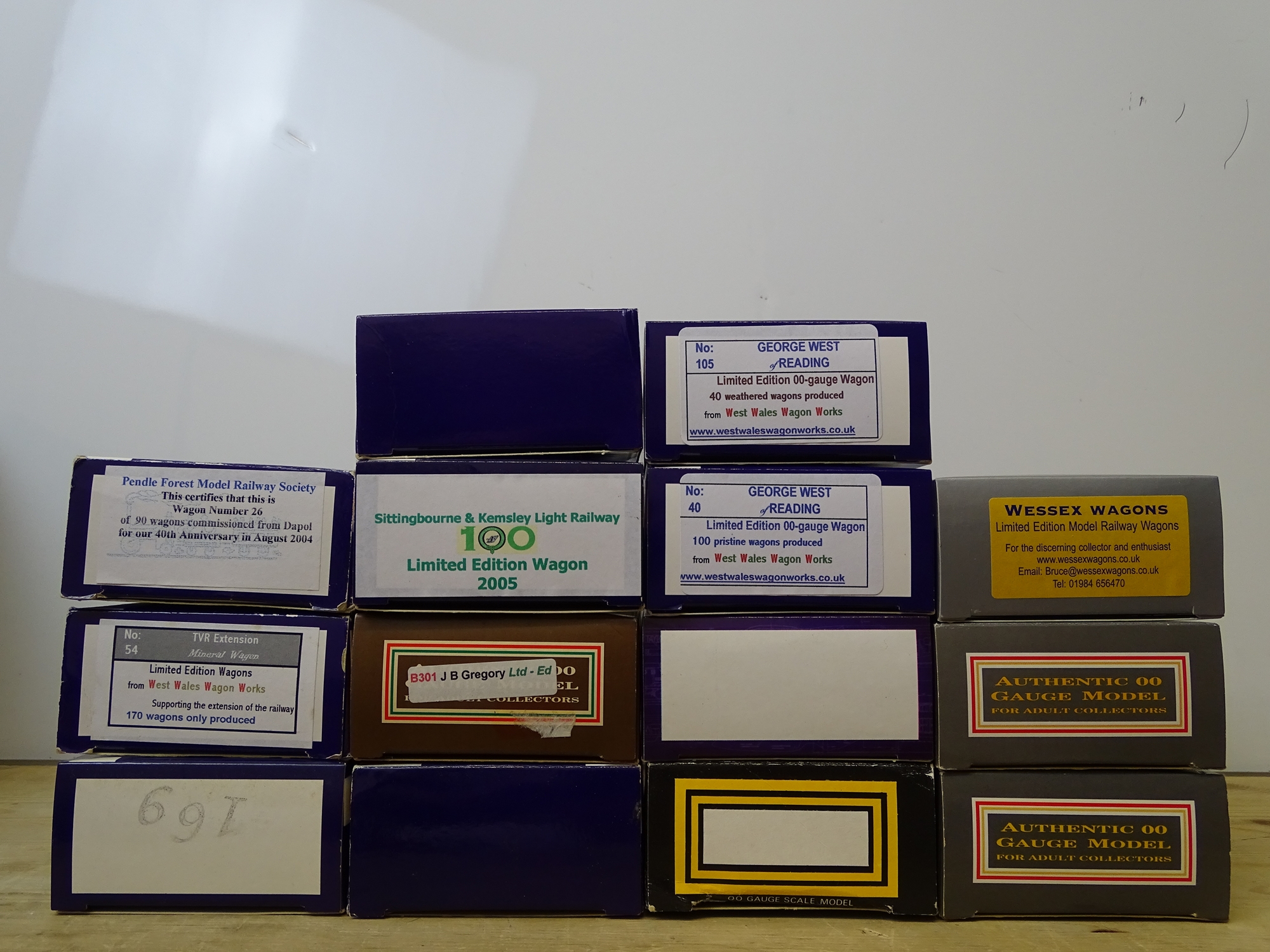 OO GAUGE MODEL RAILWAYS: A group of boxed DAPOL wagons - all limited editions - as lotted - VG/E - Image 2 of 2