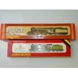 OO GAUGE MODEL RAILWAYS: A pair of HORNBY LNER steam locomotives comprising an R398 'Flying