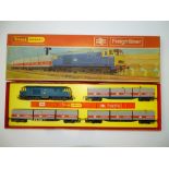 OO GAUGE MODEL RAILWAYS: A TRI-ANG HORNBY R645 Freightliner Train Pack - VG/E in G/VG box