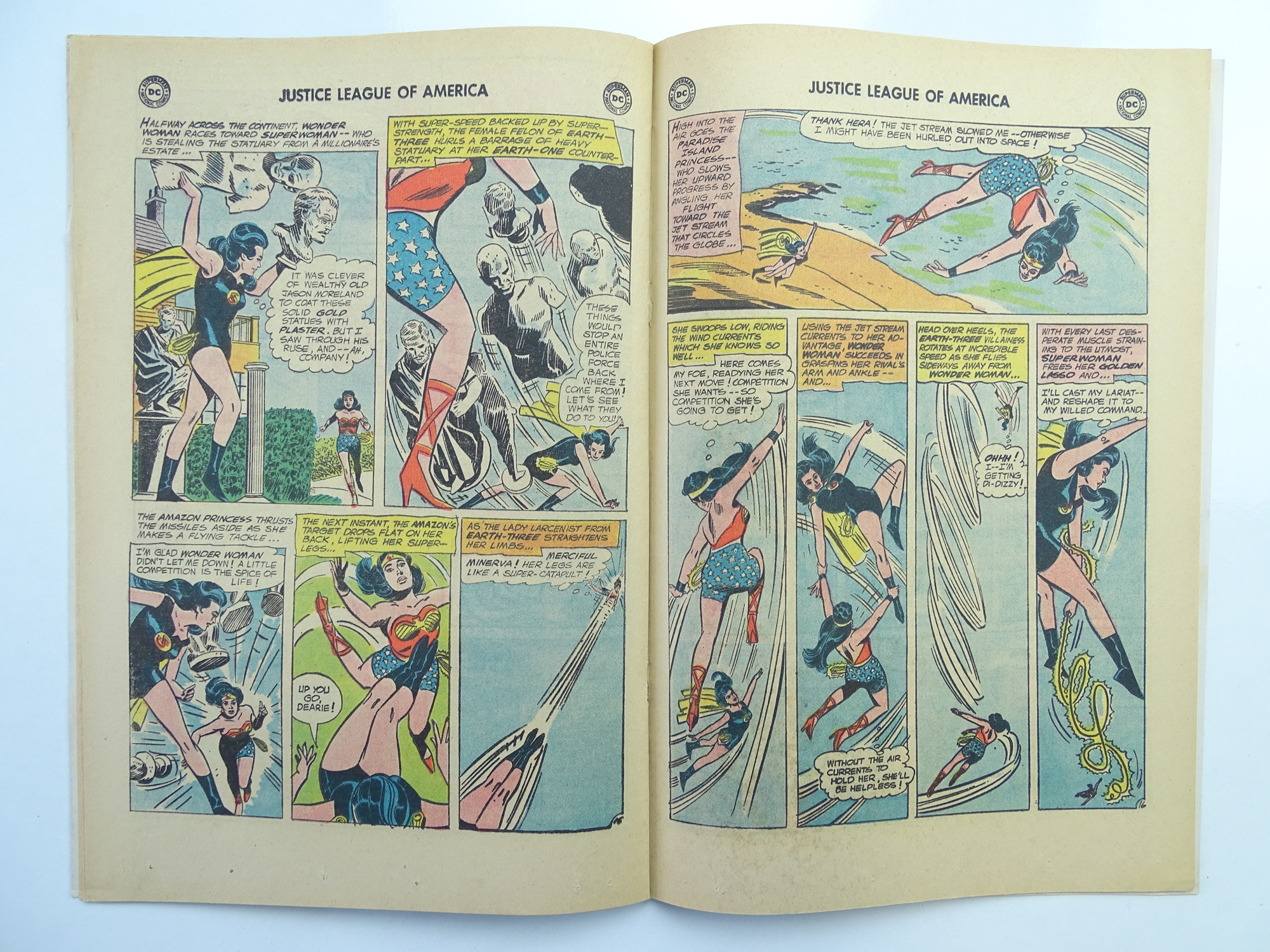 JUSTICE LEAGUE OF AMERICA # 29 (1964 - DC - Cents Copy) - 'Crisis on Earth-Three' storyline + - Image 5 of 7