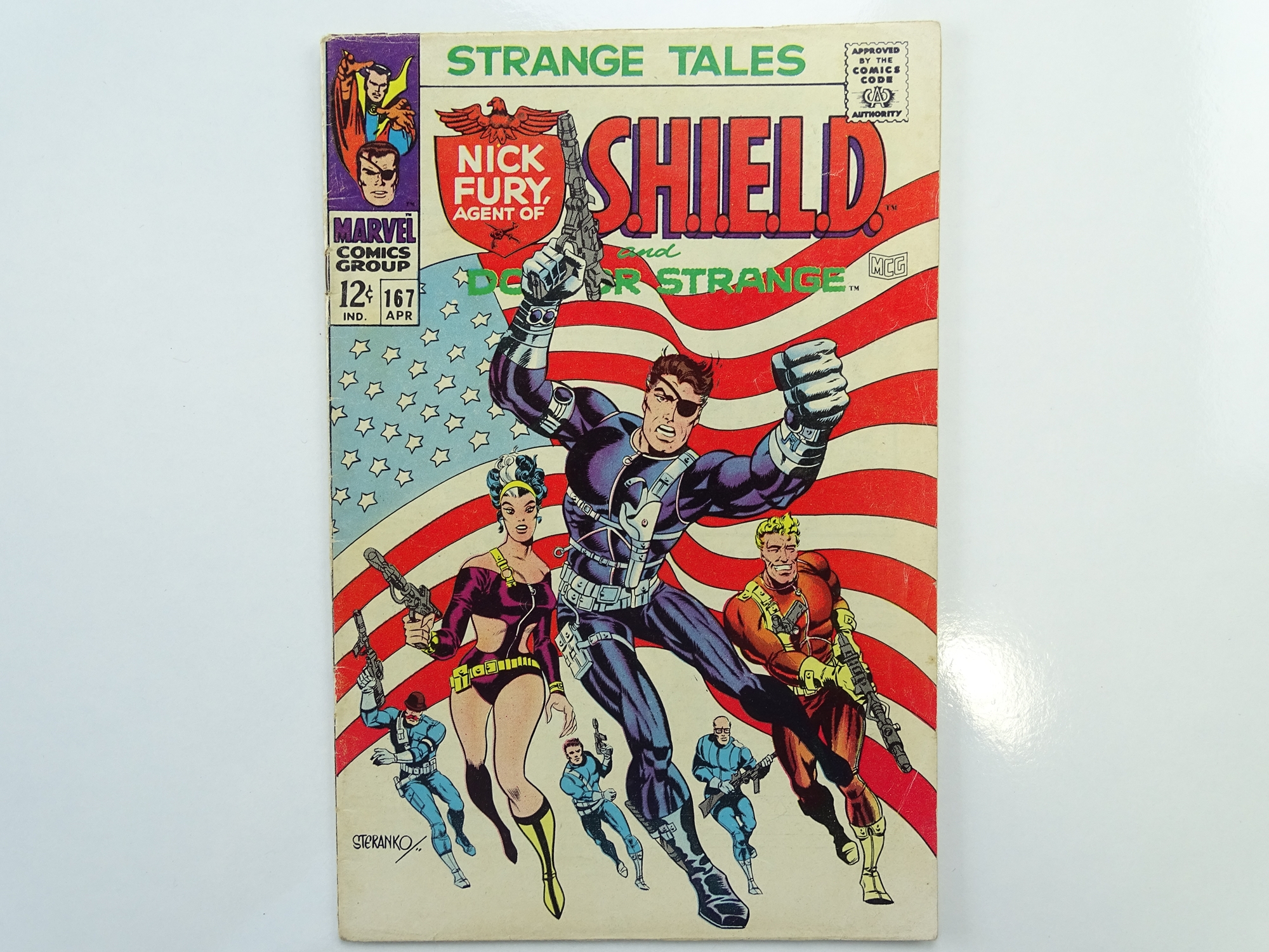 STRANGE TALES # 167 - (1968 - MARVEL - Cents Copy) - Classic flag cover by Jim Steranko with