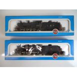 OO SCALE MODEL RAILWAYS: A pair of Class 4F steam