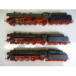 HO SCALE MODEL RAILWAYS: A group of unboxed German