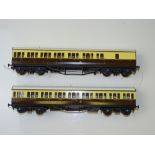 OO SCALE MODEL RAILWAYS: A pair of LAWRENCE SCALE