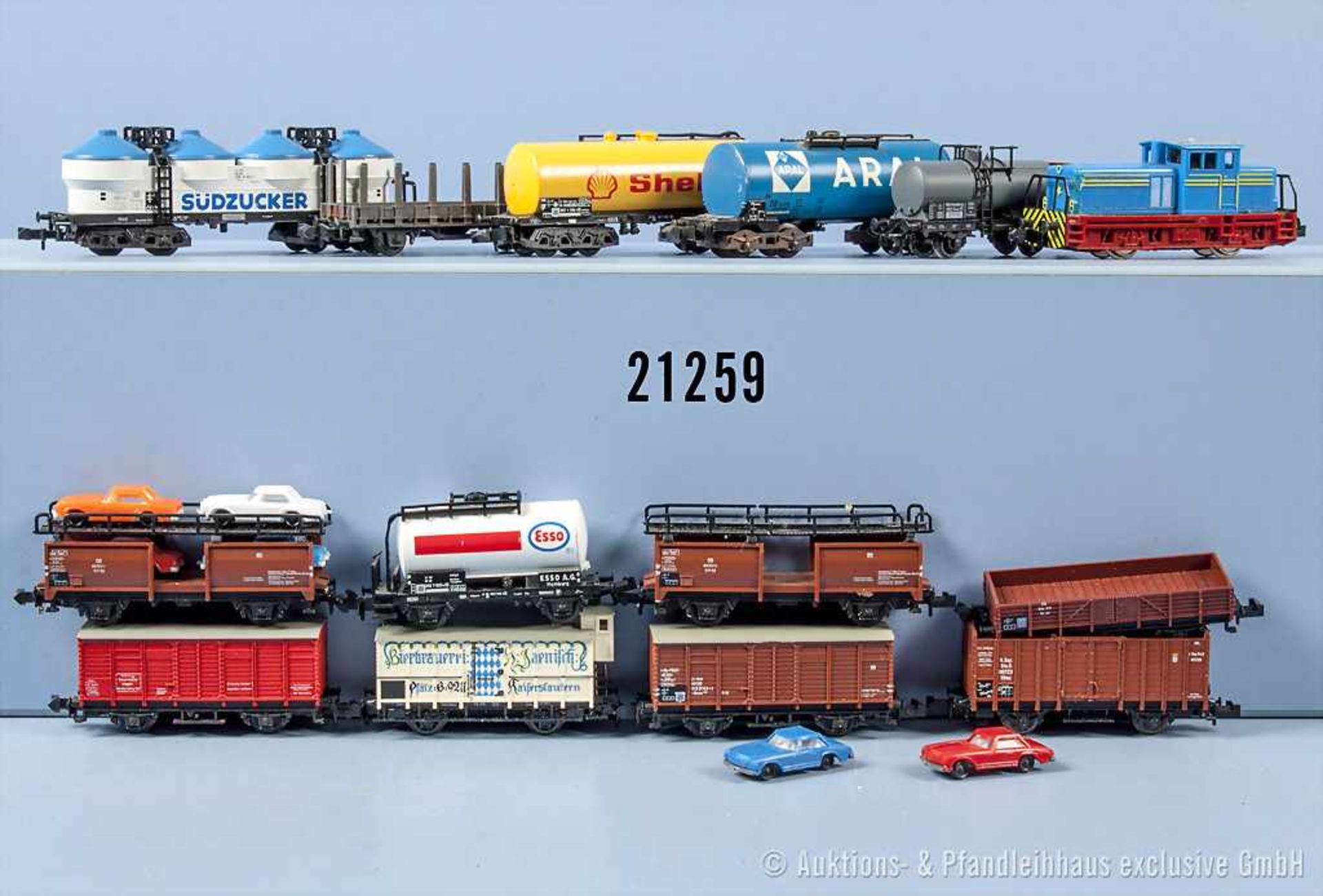 Konv. Minitrix Spur N Güterzug, dabei Industrie-Diesellok, 3 gedeckte Güterwagen, 4 Kesselwagen, 2