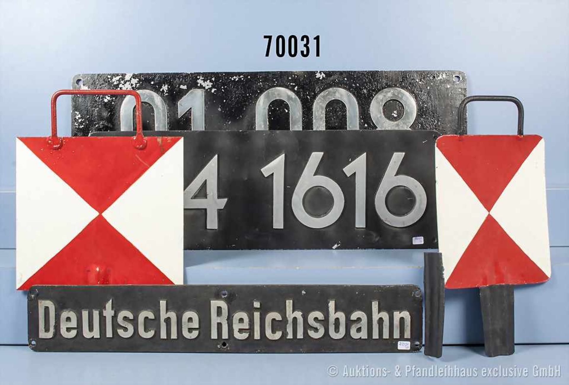 Konv. 3 Lokschilder, dabei 2 BN-Schilder und 1 DR-Schild, Alugussausf., L bis 70 cm sowie 2