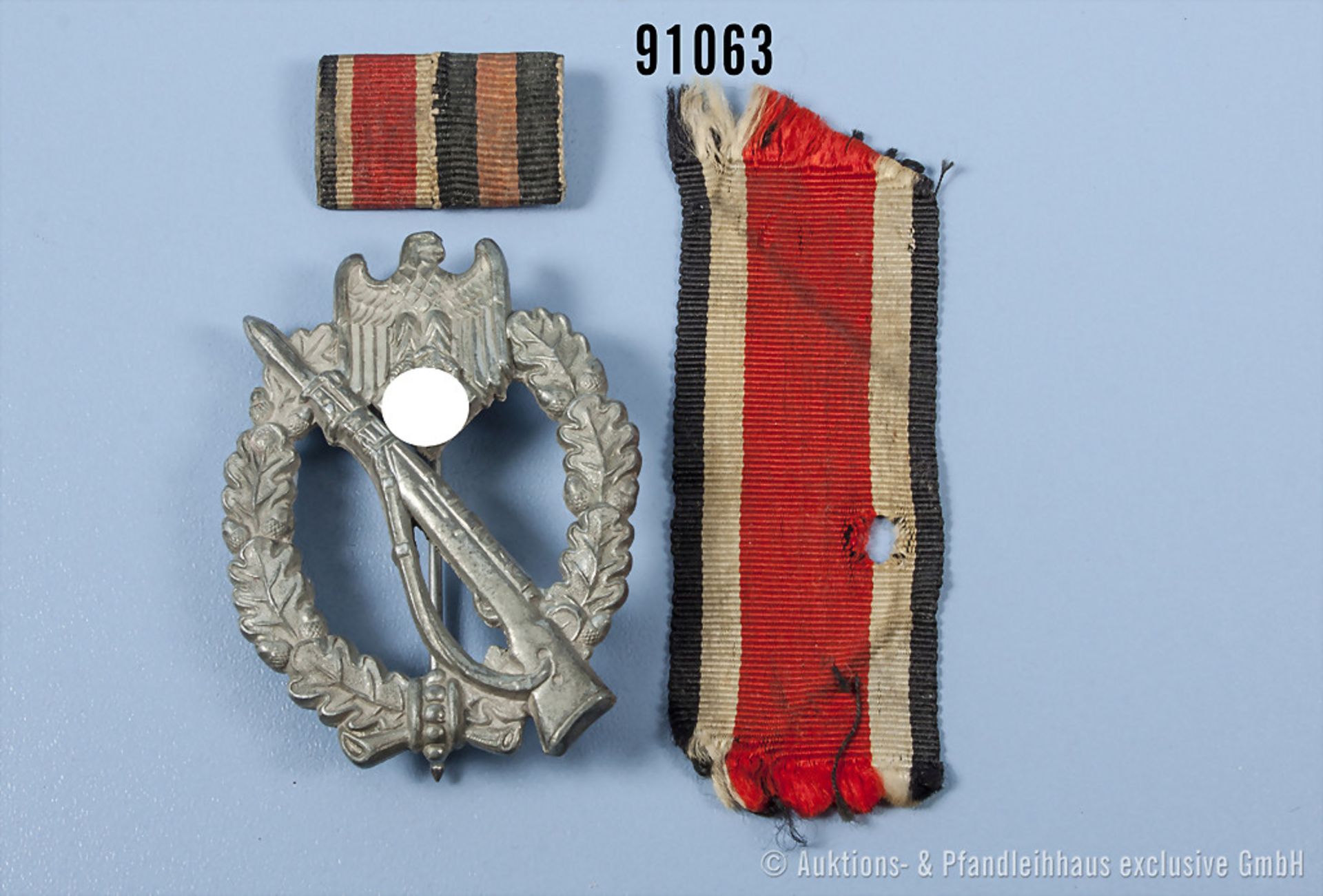 Konv. Infanterie-Sturmabzeichen in Silber, Zinkausf., Hersteller "f.o.", 2er Feldspange und EK 2