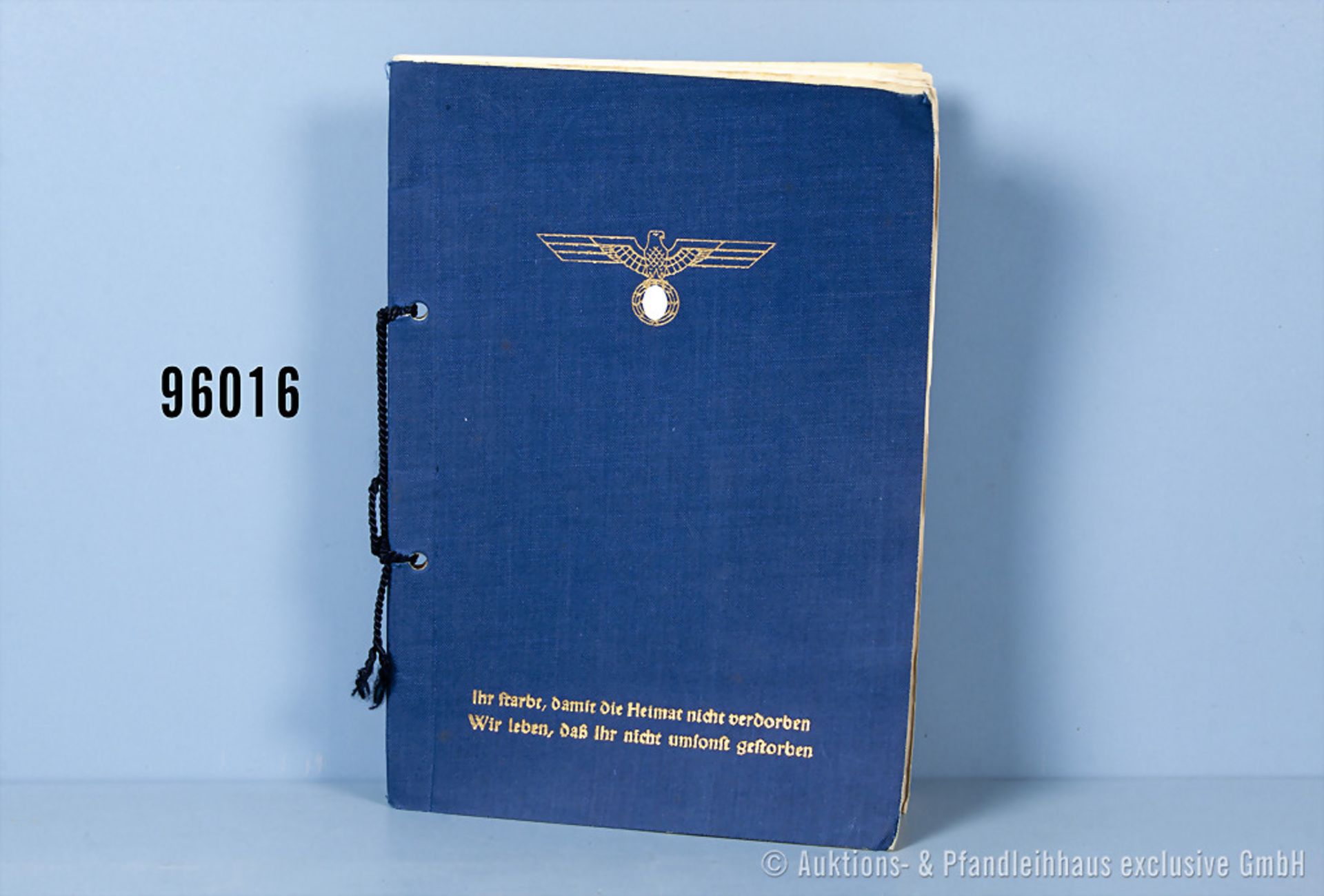 Kalender der Kriegsmarine für das Jahr 1945, auf dem Vorsatzblatt "Den Hinterbliebenen der