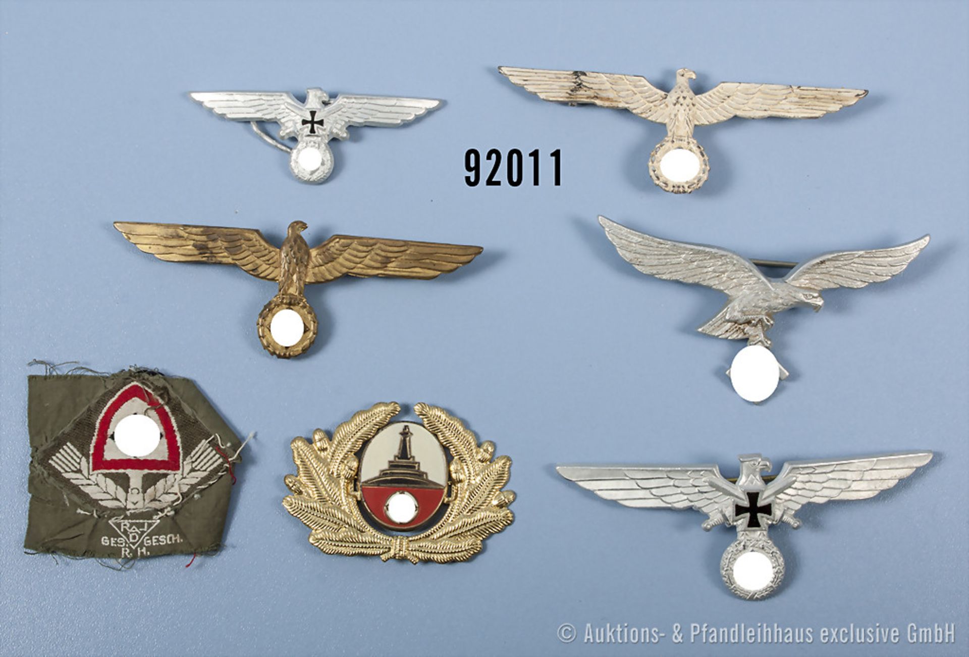 Konv. 4 Brustadler für den weißen Sommerrock, Heer, Luftwaffe, Marine und Reichskriegerbund sowie