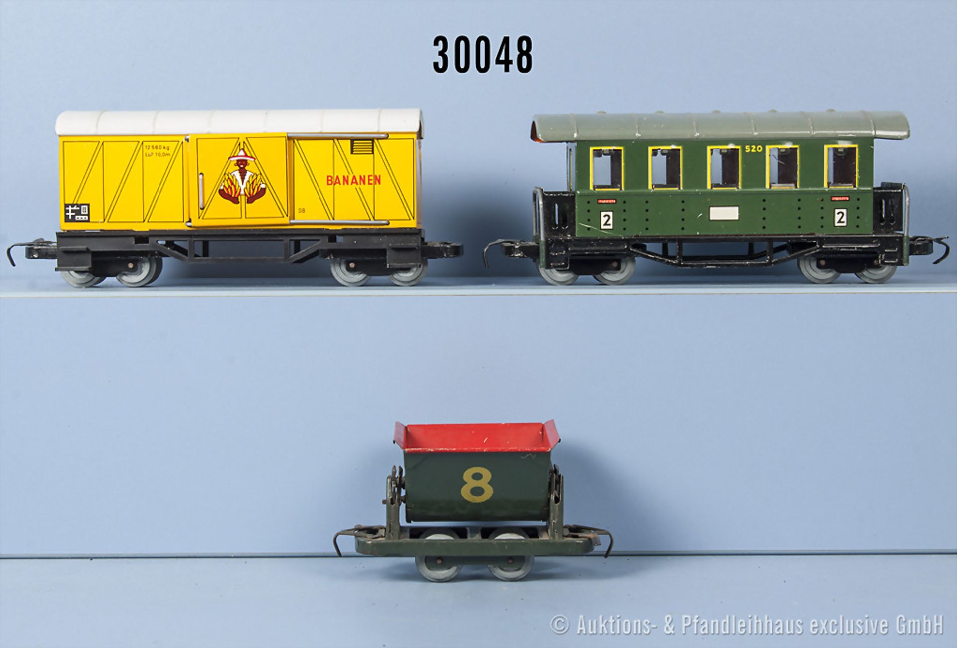 Konv. 3 Billerbahn Spur 0e Wagen, dabei 1 Personenwagen, 1 Bananenwagen und 1 Kipplore, Zustand 1-2,