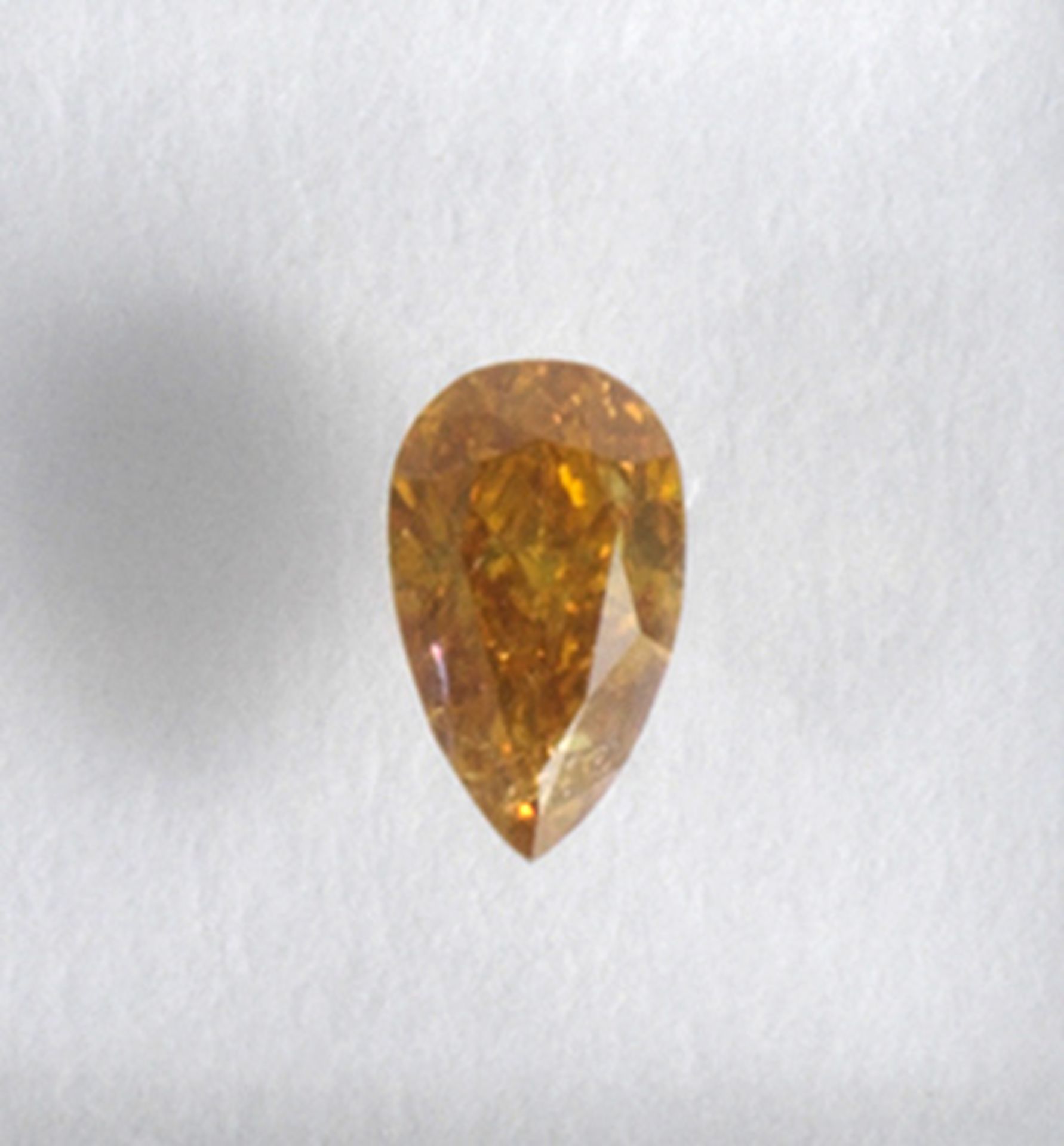 Diamant sous scellé - 0,32 carat - Natural fancy intense orange-yellow, I 1- 5.76 x [...] - Bild 2 aus 2