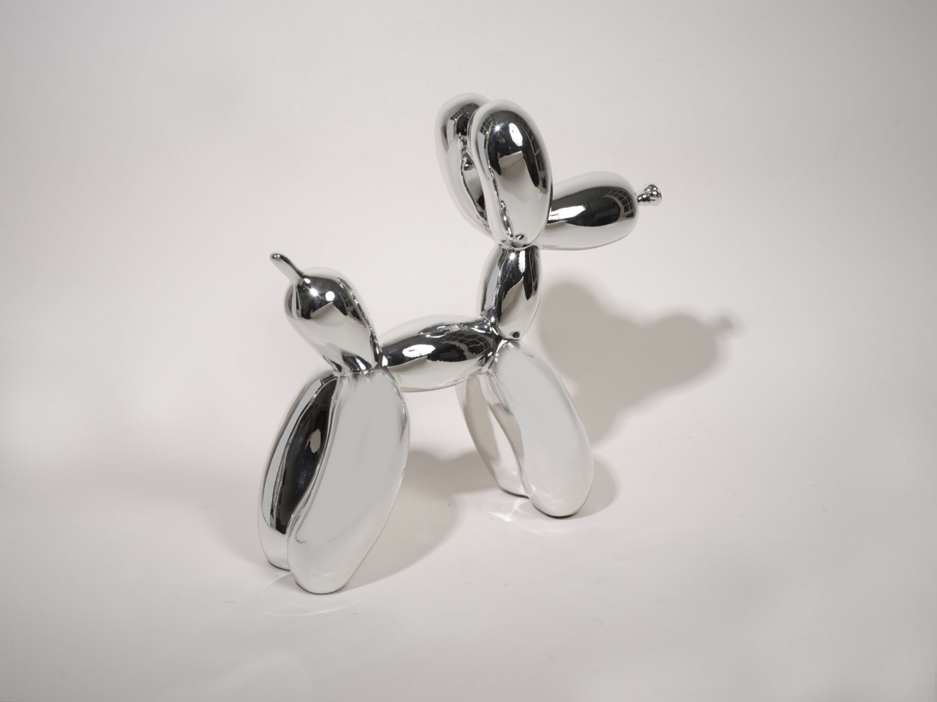 Jeff KOONS D'après - Balloon dog silver - Résine chromée - 30 x 30 x 12 cm - [...] - Bild 2 aus 2