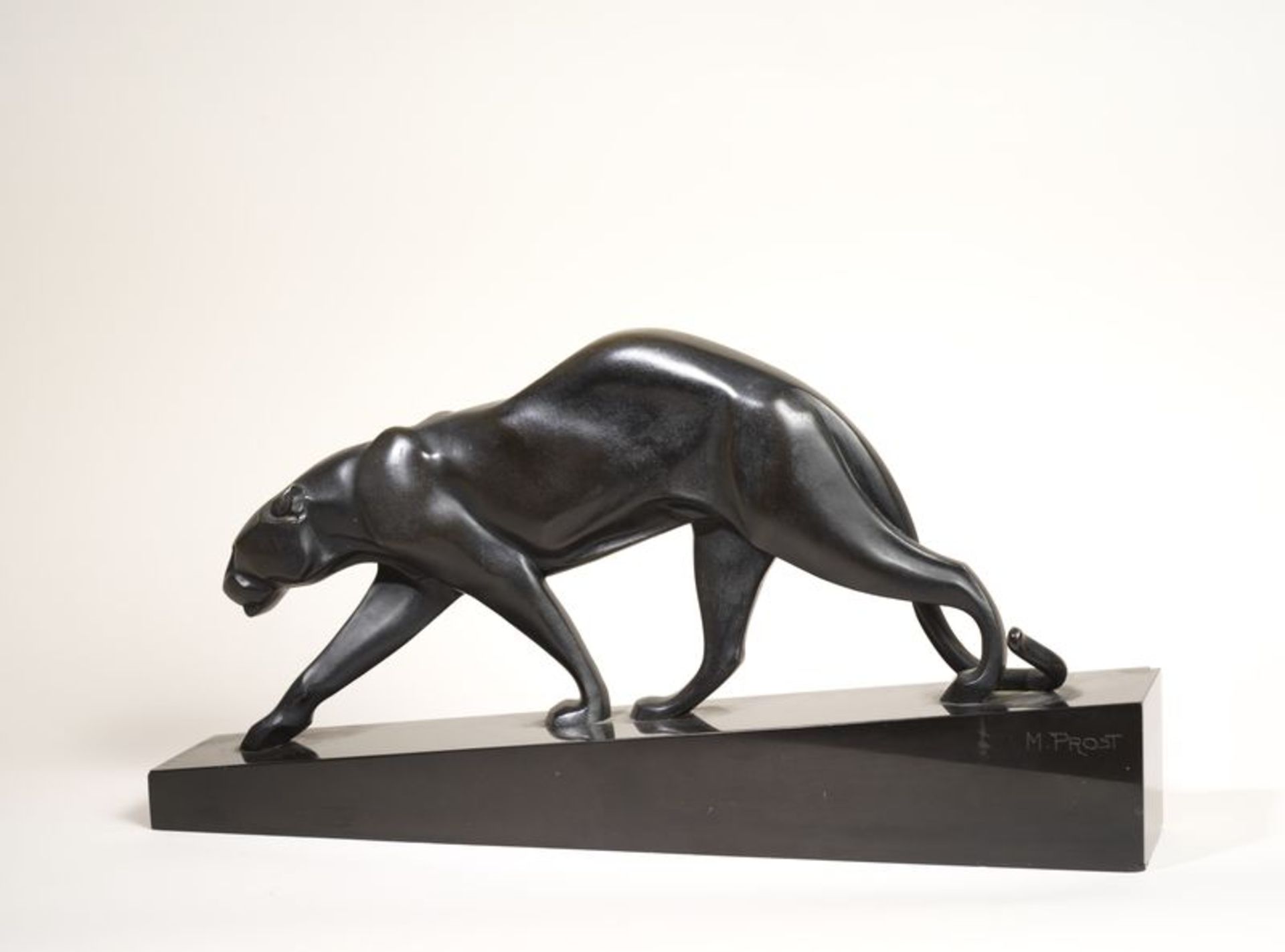 Maurice PROST (1894-1967) - Panthère marchant - Bronze à patine noire - Signée sur [...]