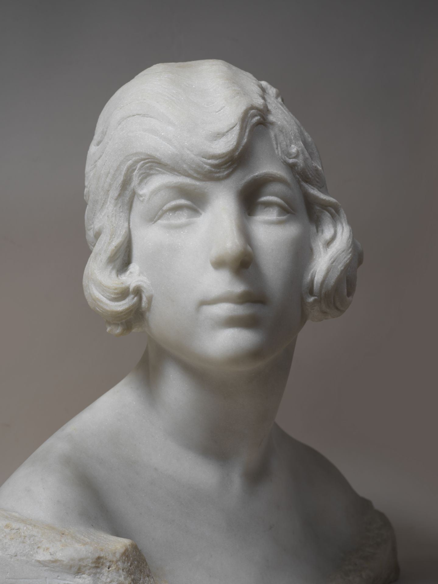 Séraphin SOUDBININE (1867-1944) - Nadia Xicota - Sculpture en marbre signée sur [...] - Bild 2 aus 4